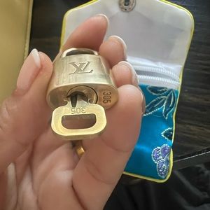 LV lock and key
